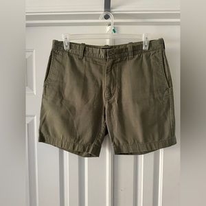 J. Crew 7” Reade Shorts - Olive Green - 34w - Men’s